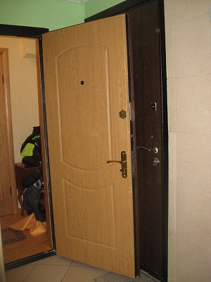 Двери после установки МДФ панели 19